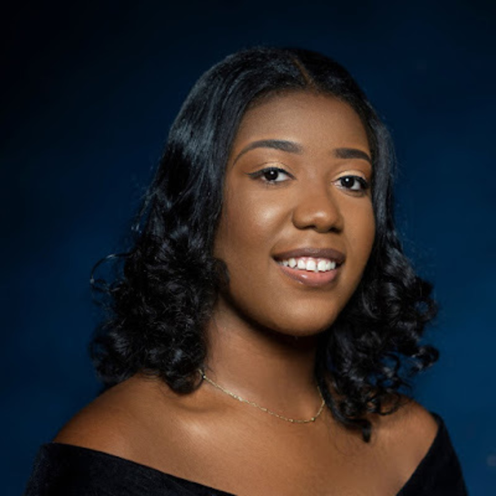 Meet your Posher, Laïla